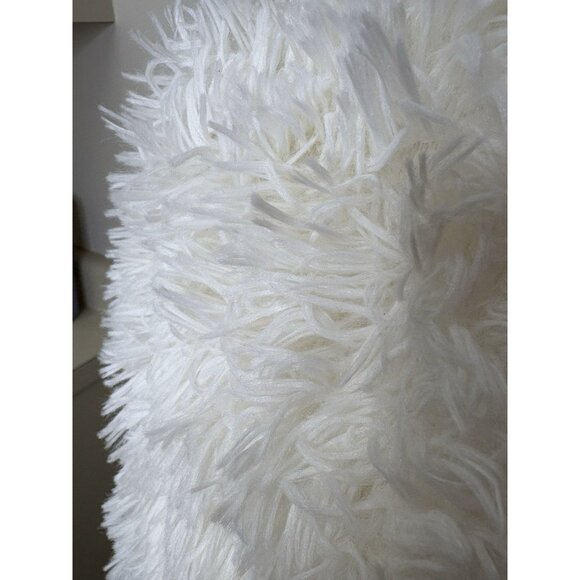 White Faux Fur Fuzzy Jacket Sz XL Juinors Open Front Cropped Boho Southwest Fall - Picture 6 of 8